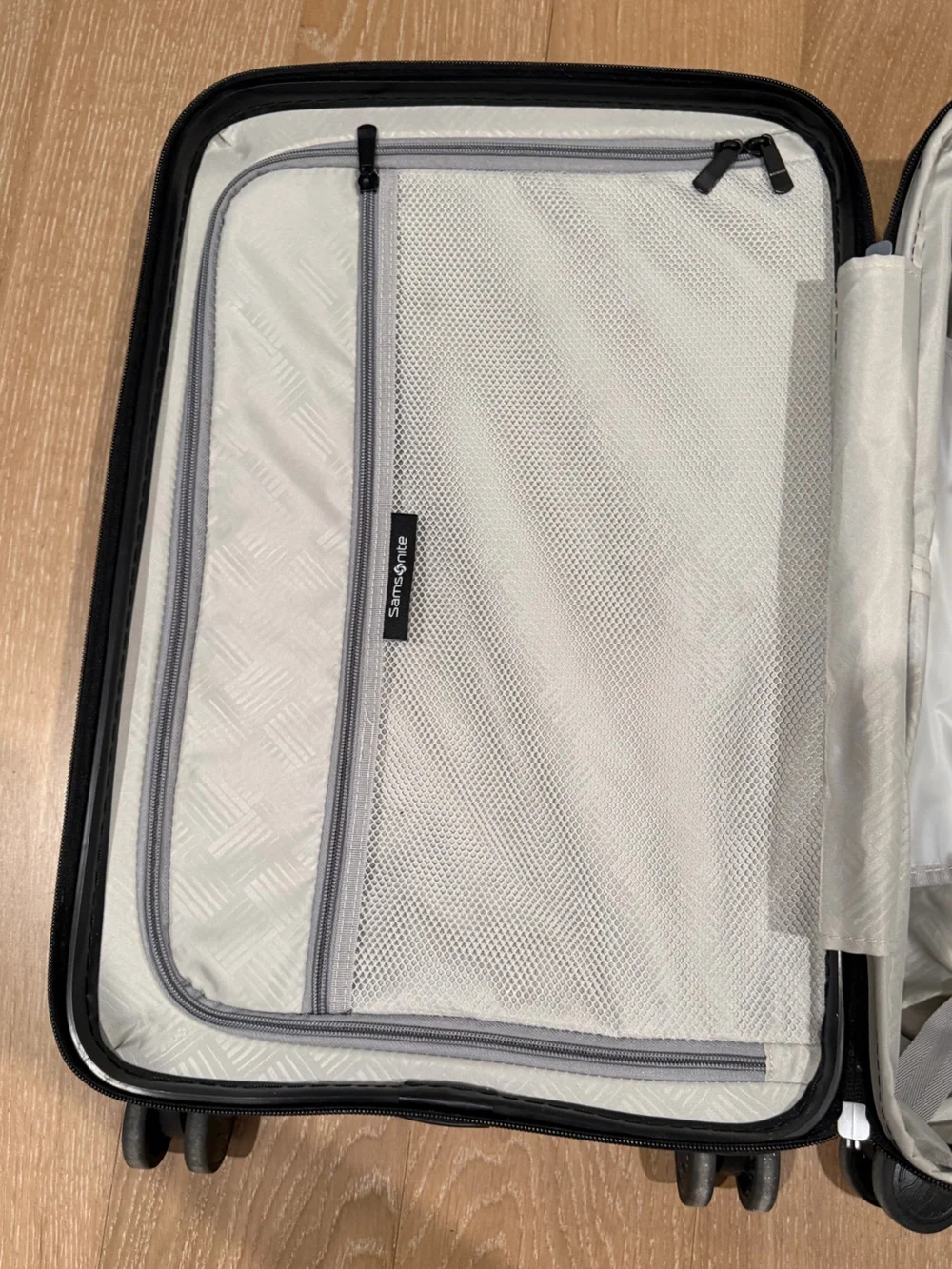 Samsonite Silver Textured Hardshell Carry-On